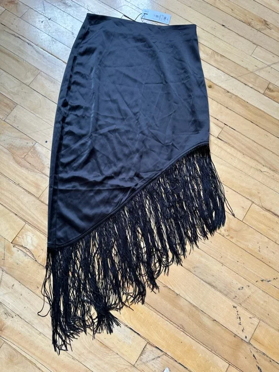 Black Fringe Asymmetrical Skirt size small - Picture 1 of 6